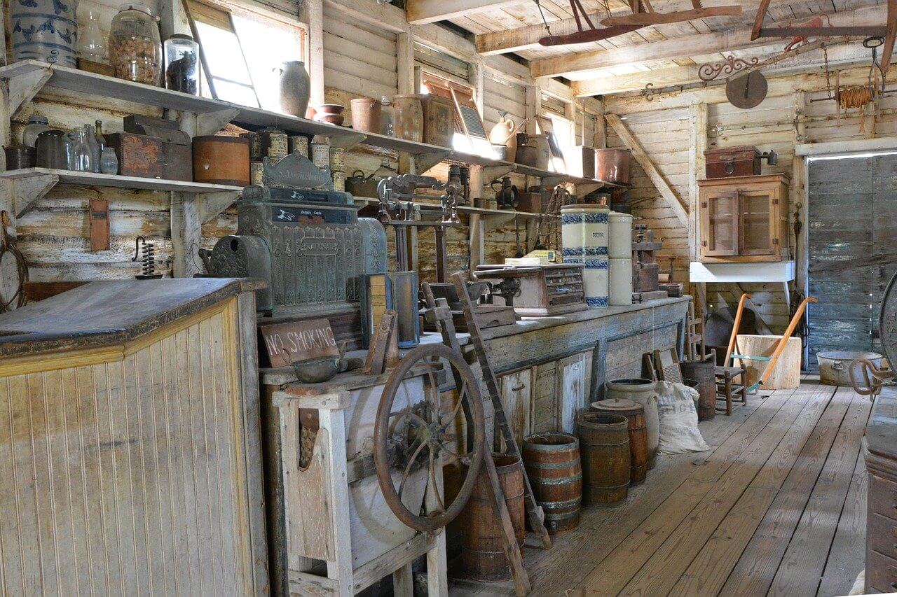 country-store-1163566_1280